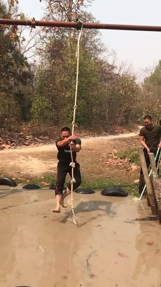 泥潭老哥爆料视频,揭秘事件背后惊人真相 第2张 泥潭老哥爆料视频,揭秘事件背后惊人真相 第2张